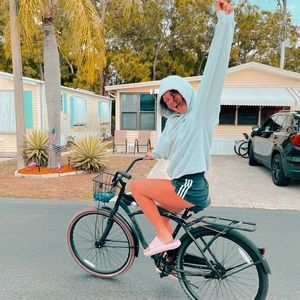 Meet your Posher, Maddie